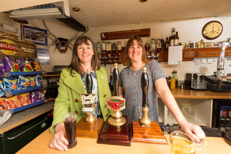 15 White Hart Inn